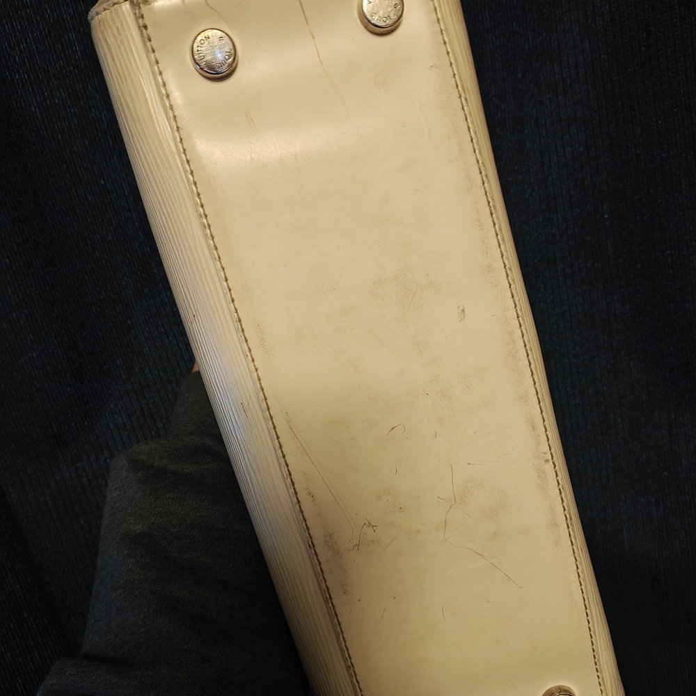 Louis Vuitton Brea MM - Picture 12 of 16